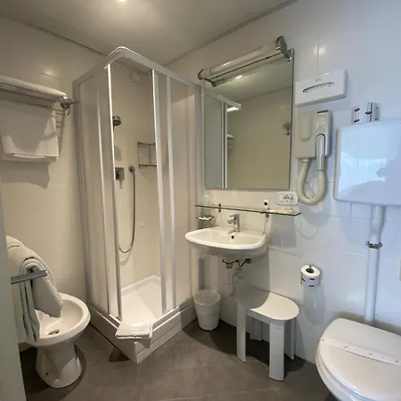 Internazionale 3* פינאלה ליגורה