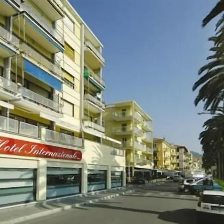 Hotel Internazionale 3*